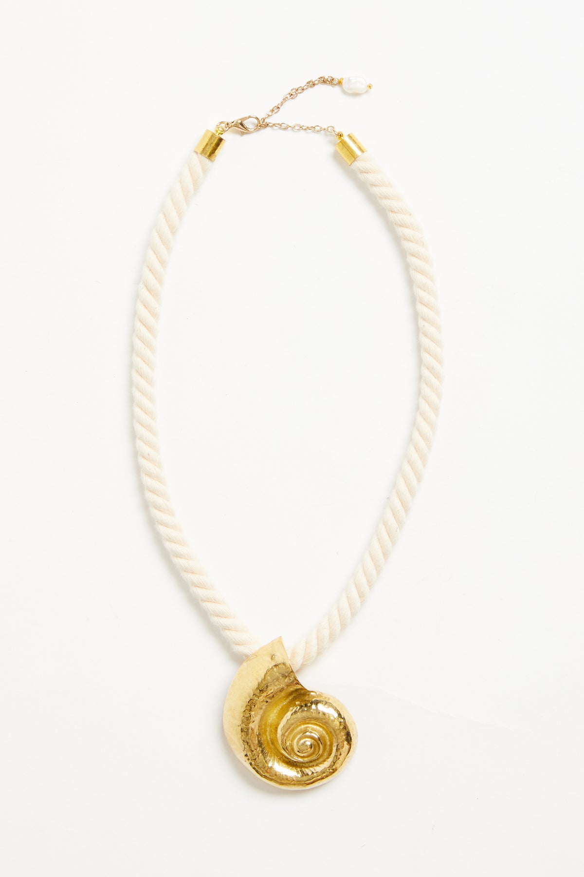 Shelly Rope Choker